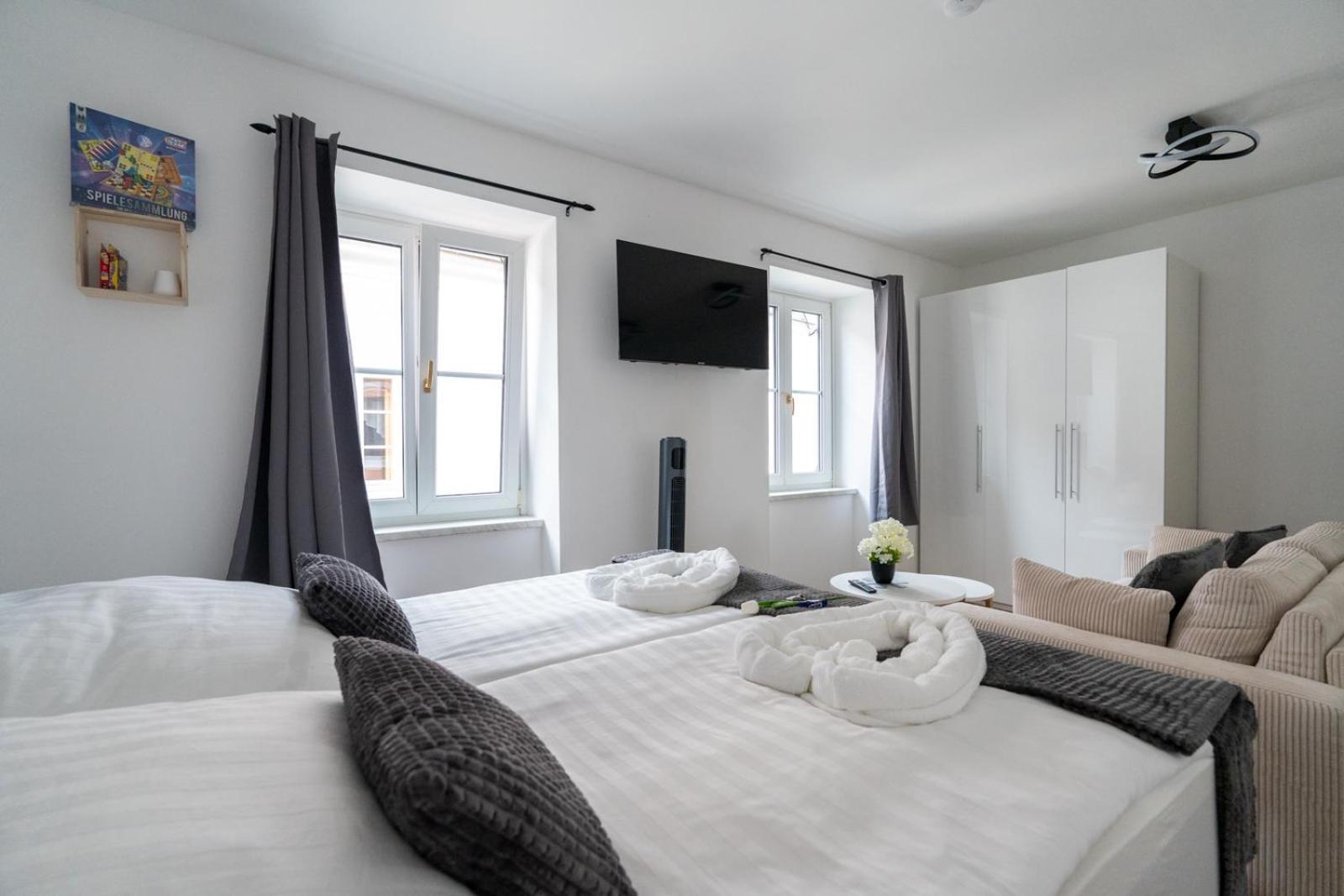 Wachau Oasis - Elegance With A Private Terrace Apartment Mautern Exterior photo